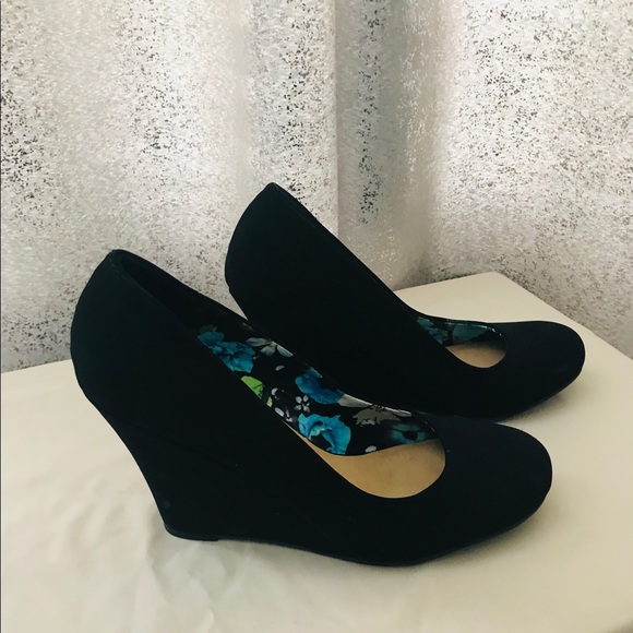 Wedges - Picture 2 of 2